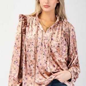 Easel Floral Velvet Blouse